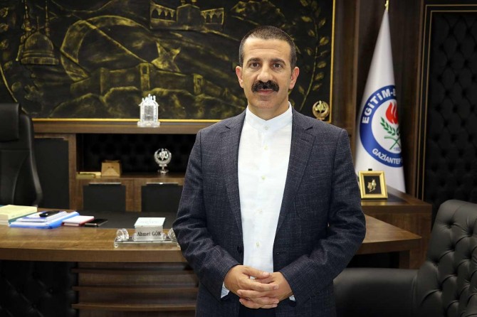 MEB'in ücretsiz dağıttığı kitapların içeriği zenginleştirilmelidir