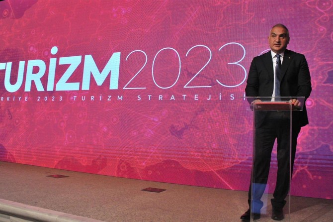Bakan Ersoy: 65 milyar dolarlık turizm geliri hedefliyoruz