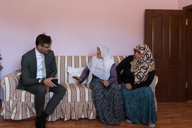 Yaşlılarımız birer güç ve bereket kaynağıdır