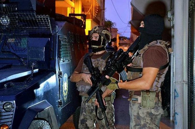 Adana'da MLKP'li 2 kişi öldürüldü