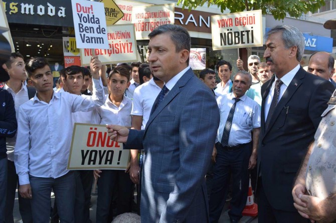 "Yaya Geçidi Nöbeti Etkinliği" yapıldı
