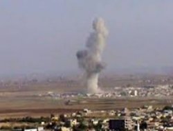 Esad uçakları camiyi bombaladı