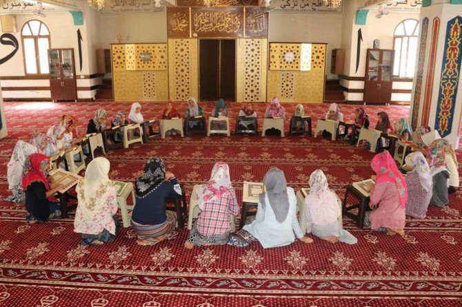 Gelecek nesillerin yetişmesinde camilerin çok önemli yeri var