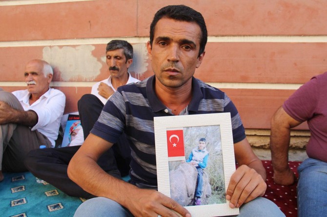 Evlat nöbeti tutan ailelerden destek çağrısı: Artık sesimizi duyun!