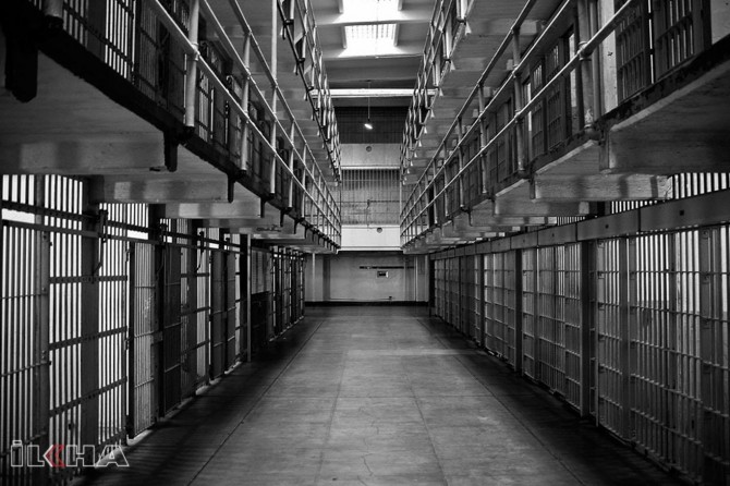 Turkey to reduce prison time