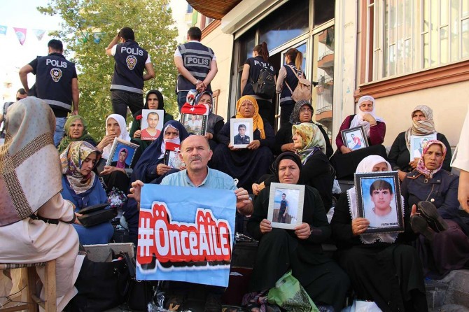 ​Türkiye Aile Meclisi'nden ailelere destek ziyareti