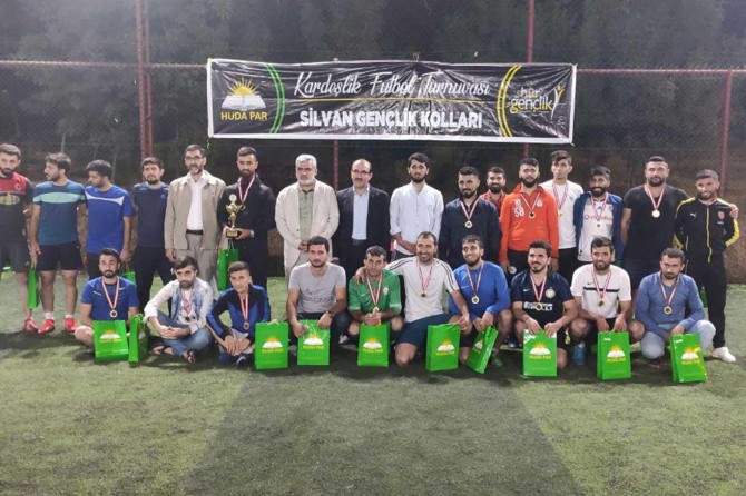 ​Turgut: Kardeşlik turnuvasında her iki takım da kazanmıştır