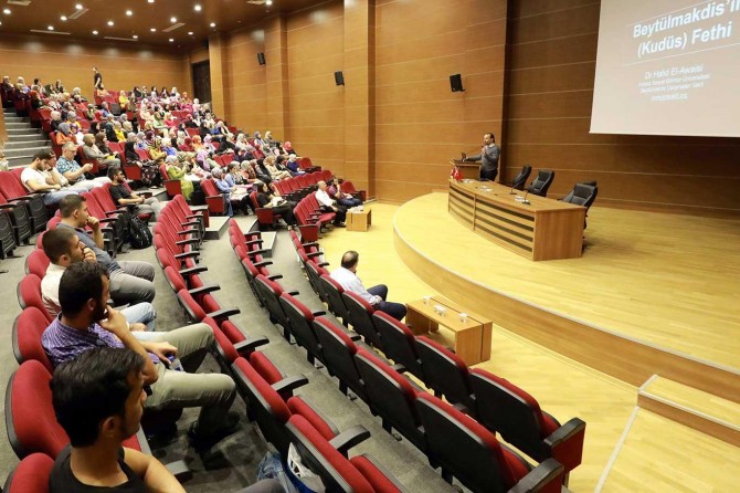 Her Müslüman Kudüs meselesini sürekli gündemde tutmalıdır
