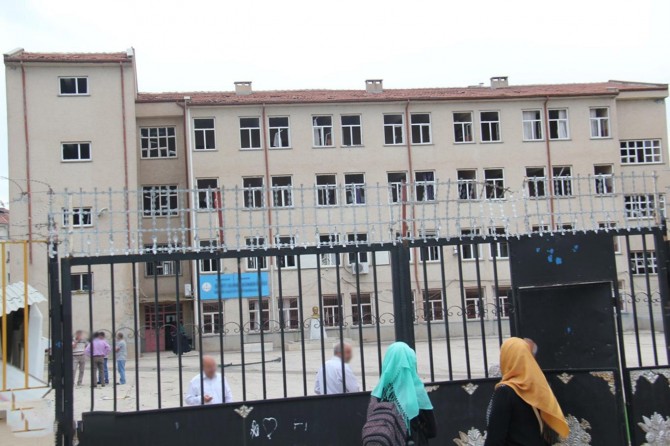 Mekteb îro jî hatin tatîlkirin