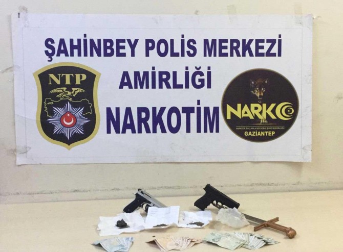 Uyuşturucu operasyonunda 2 gözaltı