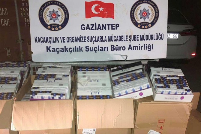 Gümrük kaçağı sigara operasyonunda 4 gözaltı