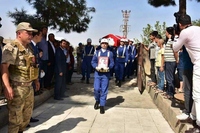 PKK/YPG’nin attığı mühimmatla hayatını kaybedenler defnedildi