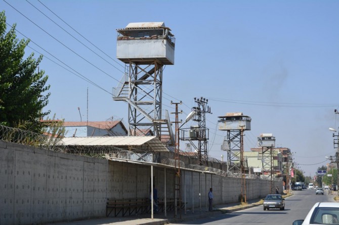 ​Batman'da çeşitli suçlara karışan 3 kişi tutuklandı