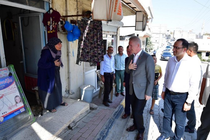 Gaziantep Valisi sınırın sıfır noktasındaki ilçeyi ziyaret etti