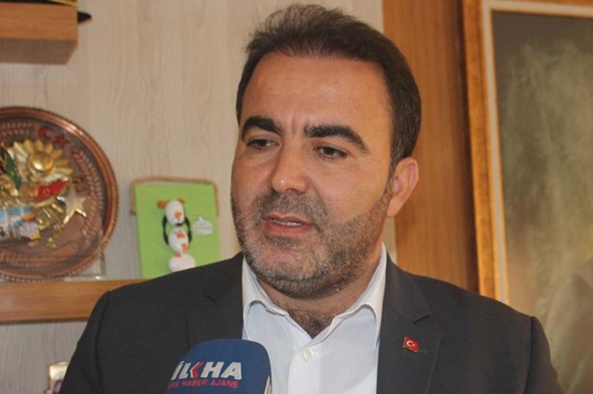 Samsat'ın daha yaşanılır bir yer olması için çaba sarf ediyoruz