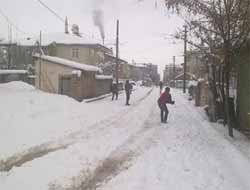 Elazığ ve İlçelerinde Kar Yağışı Nedeniyle Eğitime Ara Verildi