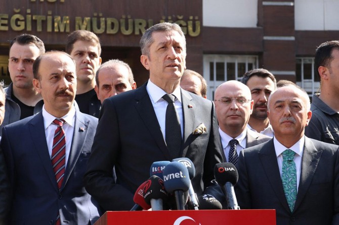 Bakan Selçuk: Sınır ilçelerinde eğitime ara verilmesiyle ilgili tedbirler alındı