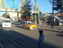 Asansörlü Üst Geçit Yapılıyor