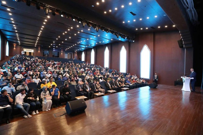 Evlilikte sabır ve sadakat çok önemli