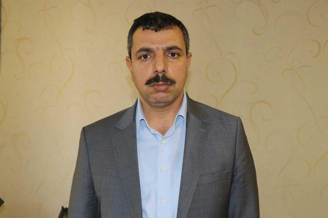 Hukukçular: Allah'ın ayetini panolara asmak hukuka aykırı olamaz