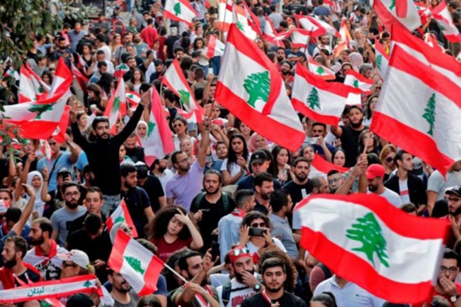 People form a human chain in Lebanon protests