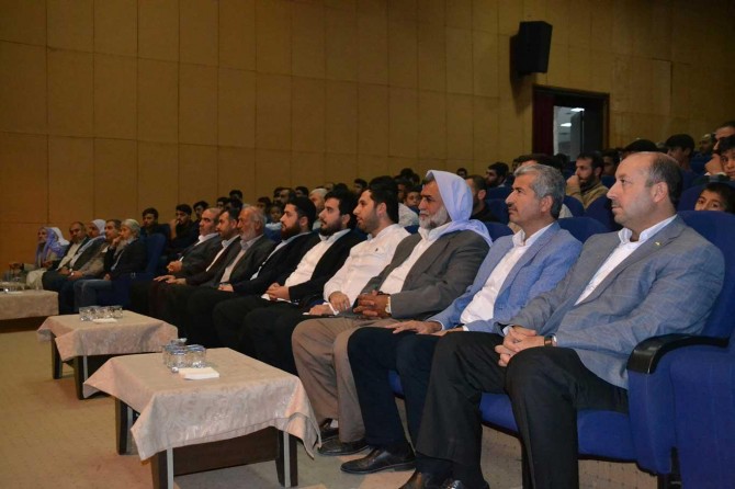 ​Sosyal medyanın doğru kullanımına dikkat çekildi