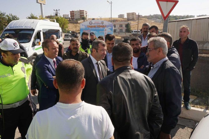 Şehir içi minibüs şoförleri kontak kapattı