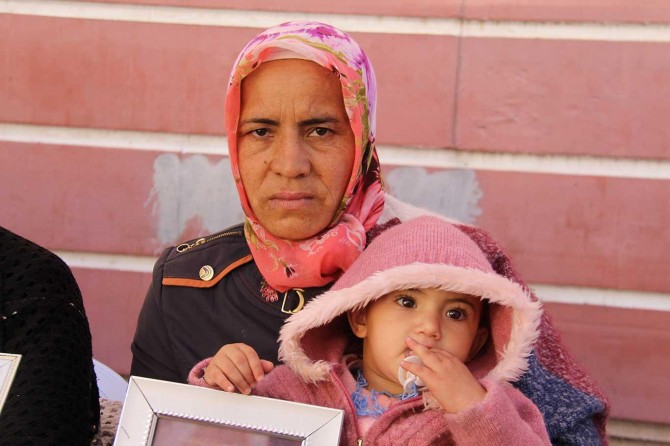 O zalimlerden çocuklarımızı almadan gitmeyeceğiz