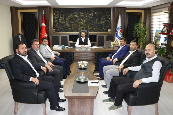 Cuma Camii konusunda halkımızın yanındayız