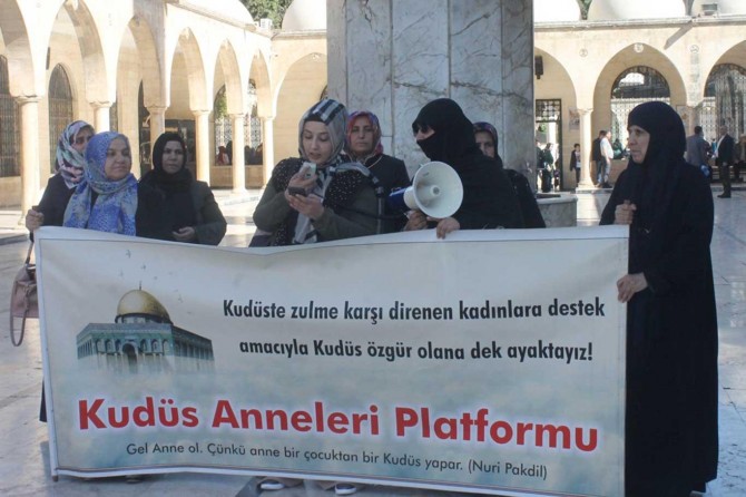 Balfour Deklarasyonu'nu lanetliyoruz