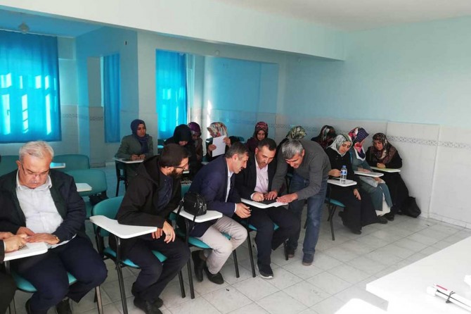 Müftülük personeli Brail alfabesi öğreniyor