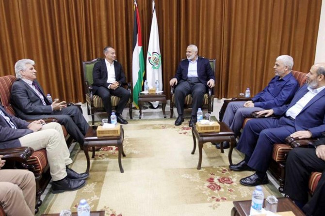 BM temsilcisi ile Hamas Siyasi Birim Başkanı Heniyye Gazze'de bir araya geldi