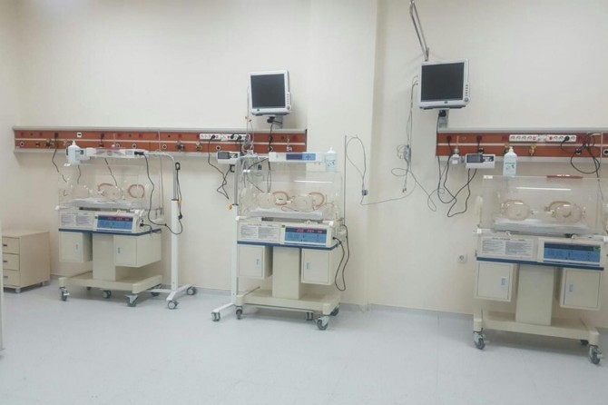 Kozluk Devlet Hastanesi'nde yeni doğan ünitesi açıldı