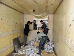 Tarsus'ta 74 Bin Paket Kaçak Sigara Ele Geçirildi