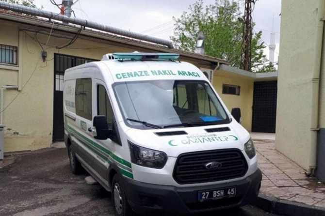 Gaziantep'te mikser makinesinde sıkışan genç hayatını kaybetti