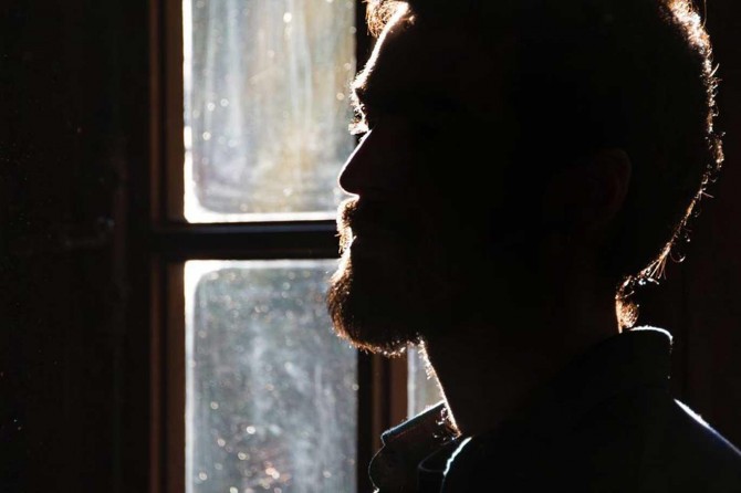 Çekingen kişilik bozukluğunun belirtilerine dikkat