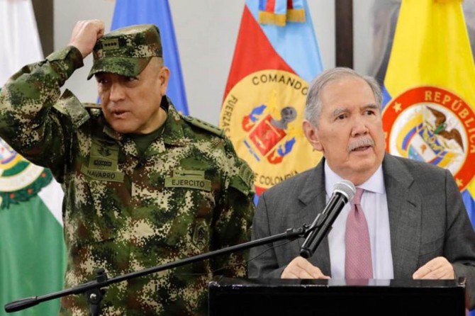 Kolombiya Savunma Bakanı Guillermo Botero istifa etti