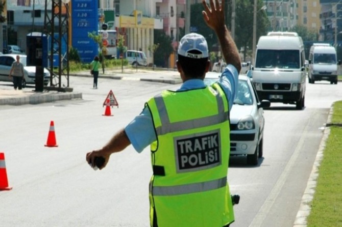 Trafik denetimleri devam ediyor