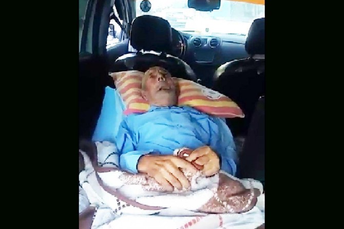 Yatalak hastaya ambulans tahsis edilmediği haberlerine açıklama