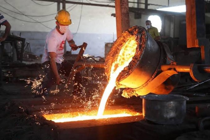 Sanayi üretimi arttı