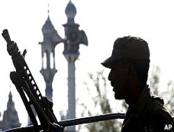 Pakistan'da Kuran'a hakaretten linç