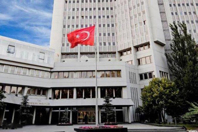 Dışişlerinden, Kur'an-ı Kerim yakma girişimine sert tepki