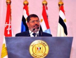 Mısır'da bir istifa daha!