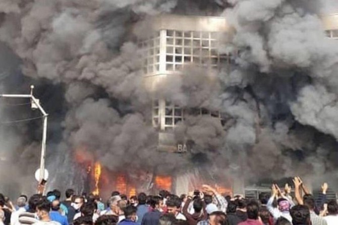 Kesên ku li Îranê ji “xwepêşanên benzînê” re pêşîvantîyê dikin dê bi îdamê bên darizandin