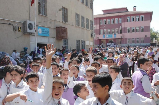 Ara tatil sona erdi, ders zili yarın çalıyor