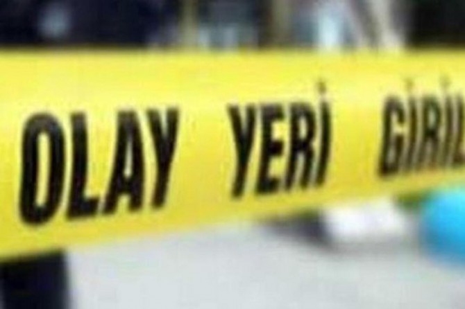 Önce oğlunu sonra polisi vurdu