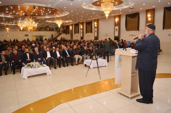 Sad bin Ebi Vakkas gibi bizlerin de bu aziz dinden taviz vermemesi gerekir