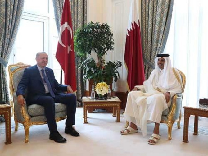 Erdoğan meets with Qatar Emir Sheikh Tamim