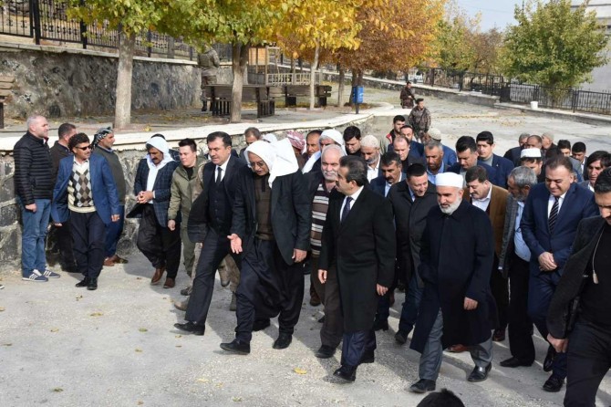 Kurum amirleri Karacadağlılarla bir araya geldi