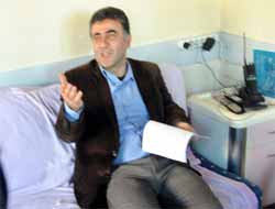 Öğrenciler, Okul Müdürü ve Yardımcısını Bıçakladı